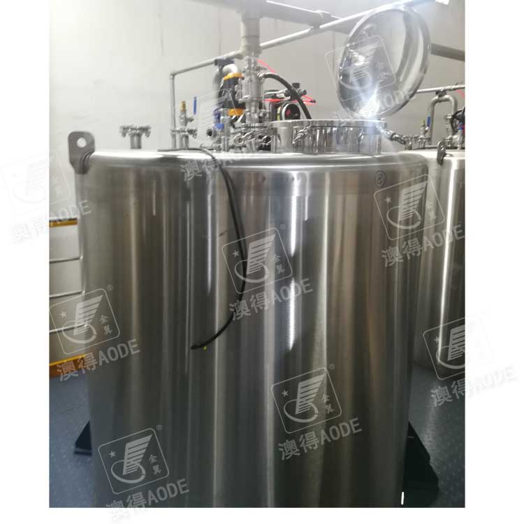 不鏽鋼(gāng)儲罐