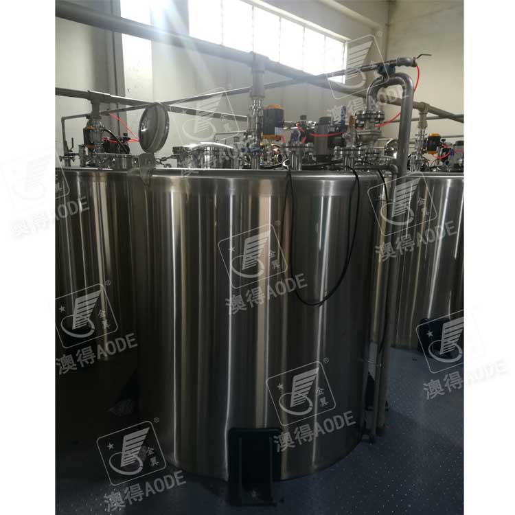 不(bú)鏽鋼儲罐(guàn)