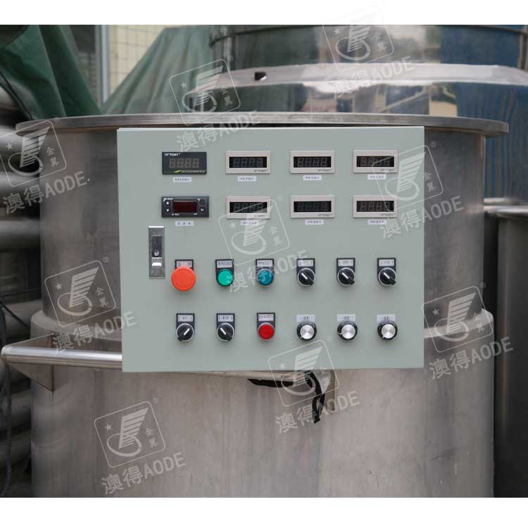 防爆操作(zuò)箱