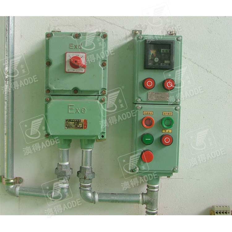 防爆(bao)操作柱